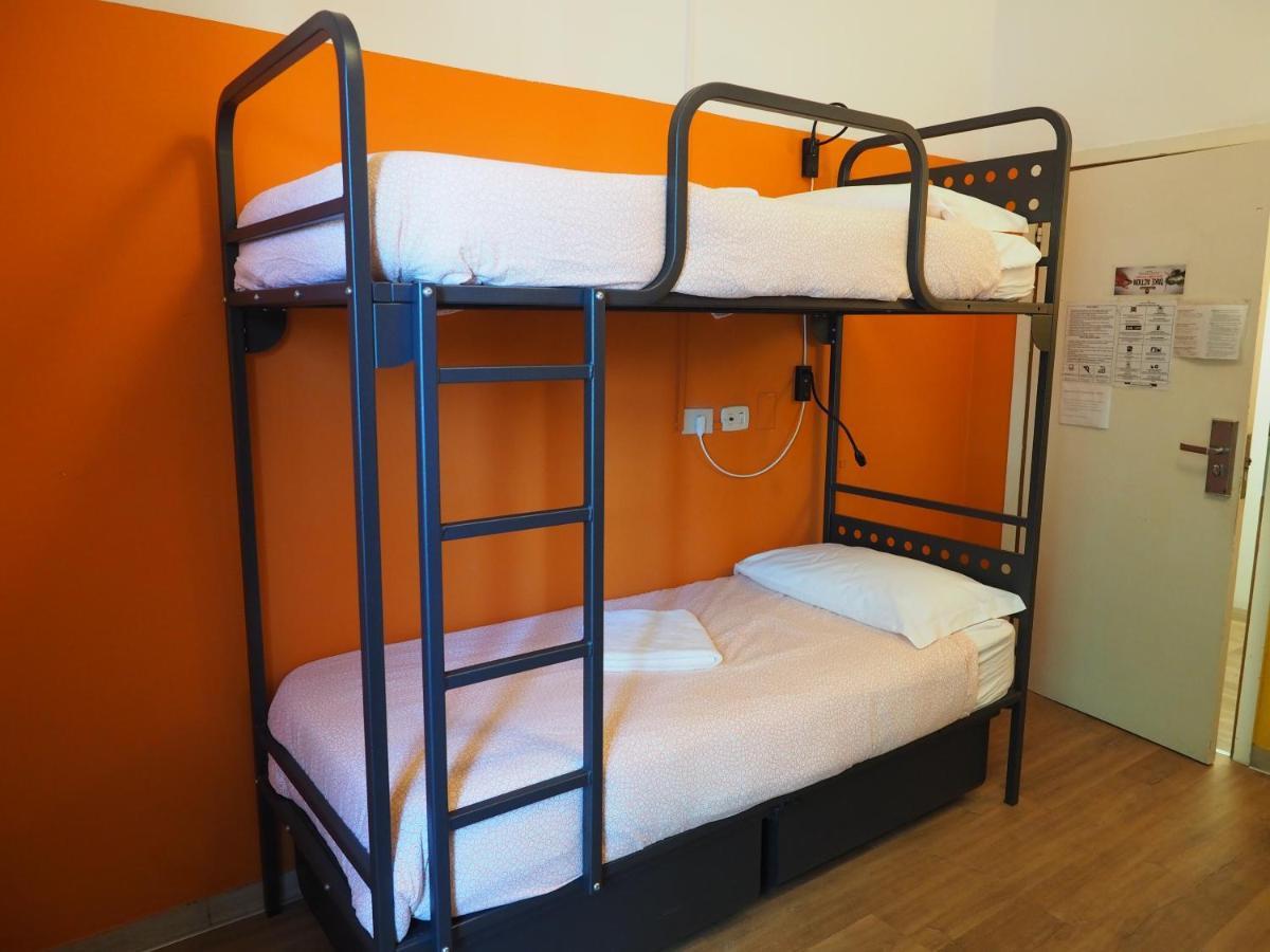 Sunflower Beach Backpacker Hostel & Bar Rimini Eksteriør billede