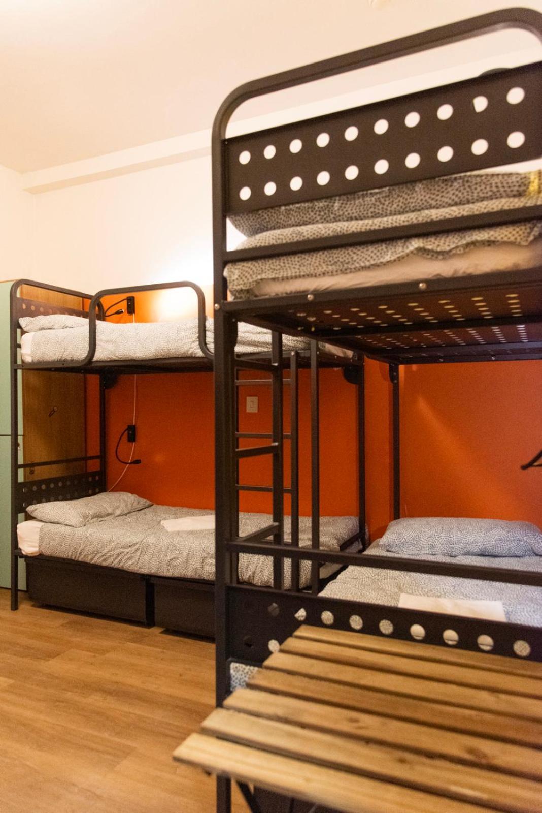 Sunflower Beach Backpacker Hostel & Bar Rimini Eksteriør billede